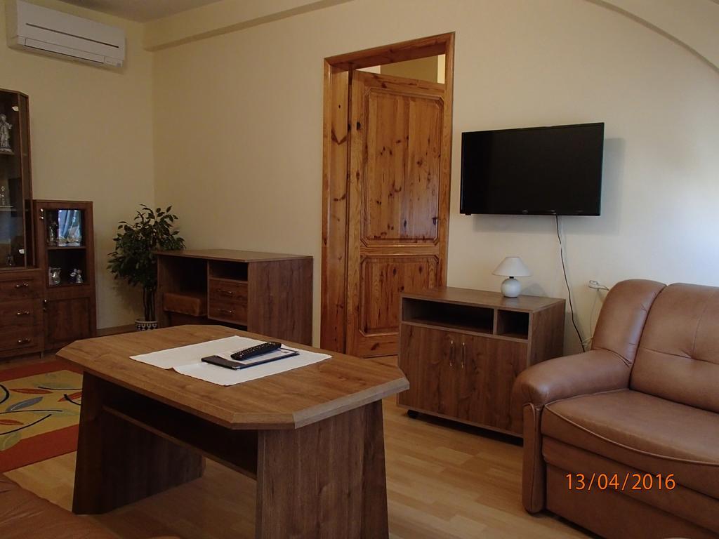 Pension Magnolia Trencin Exterior photo